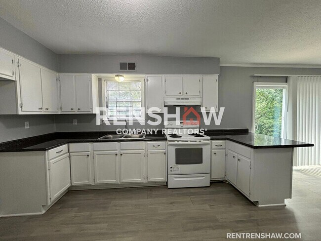 Foto del edificio - 5115 Breckenwood Dr