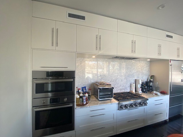 Chefs Kitchen. - 1730 N Franklin Pl