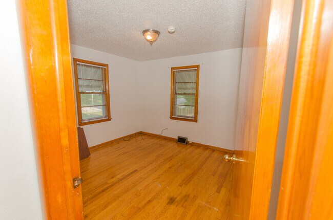 Foto del edificio - 3 bedroom, 2 bath home located in Green Ac...