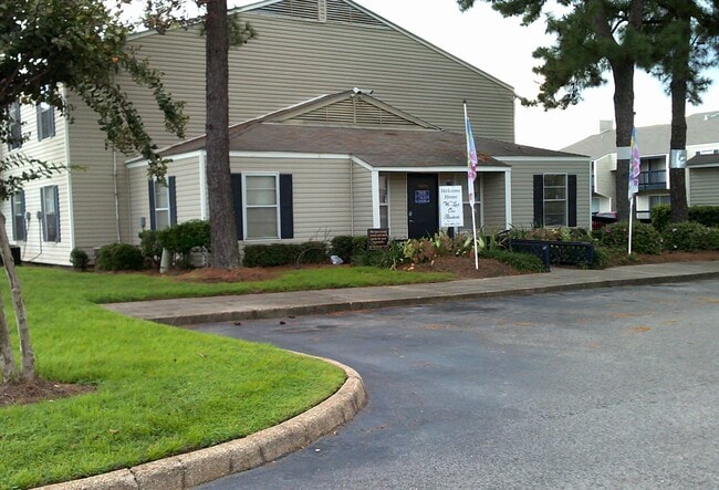 Oficina de arrendamiento - Brookley Pointe