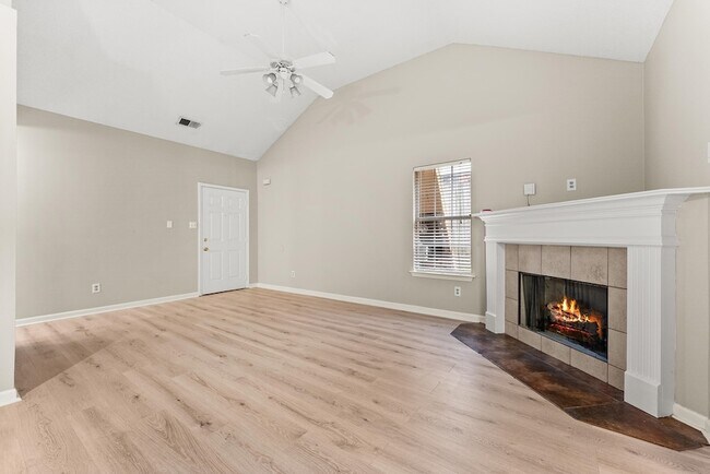 Foto del edificio - 7016 S Estacada Way