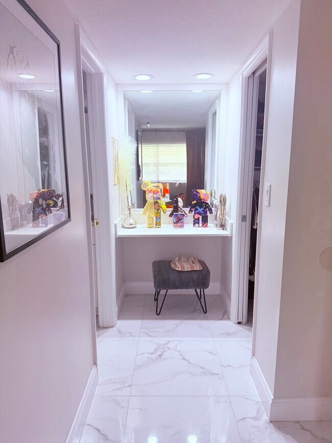 Foto del edificio - 545 Oaks Ln