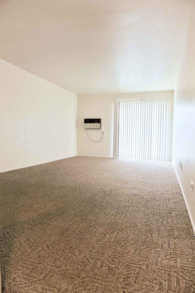 Foto del edificio - 1680 Driftwood Dr