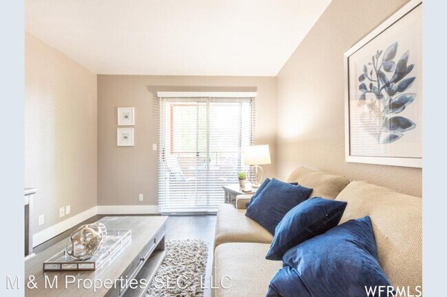 Foto del edificio - 1 br, 1 bath House - 4826 S Highland Cir #212