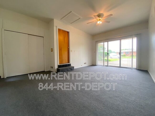 Building Photo - 3701 Sweetser Ave