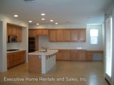 Foto del edificio - 5 br, 4 bath House - 28860 Chatham Lane