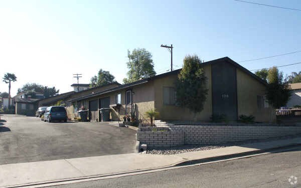 Foto del edificio - 120 Camino Corto