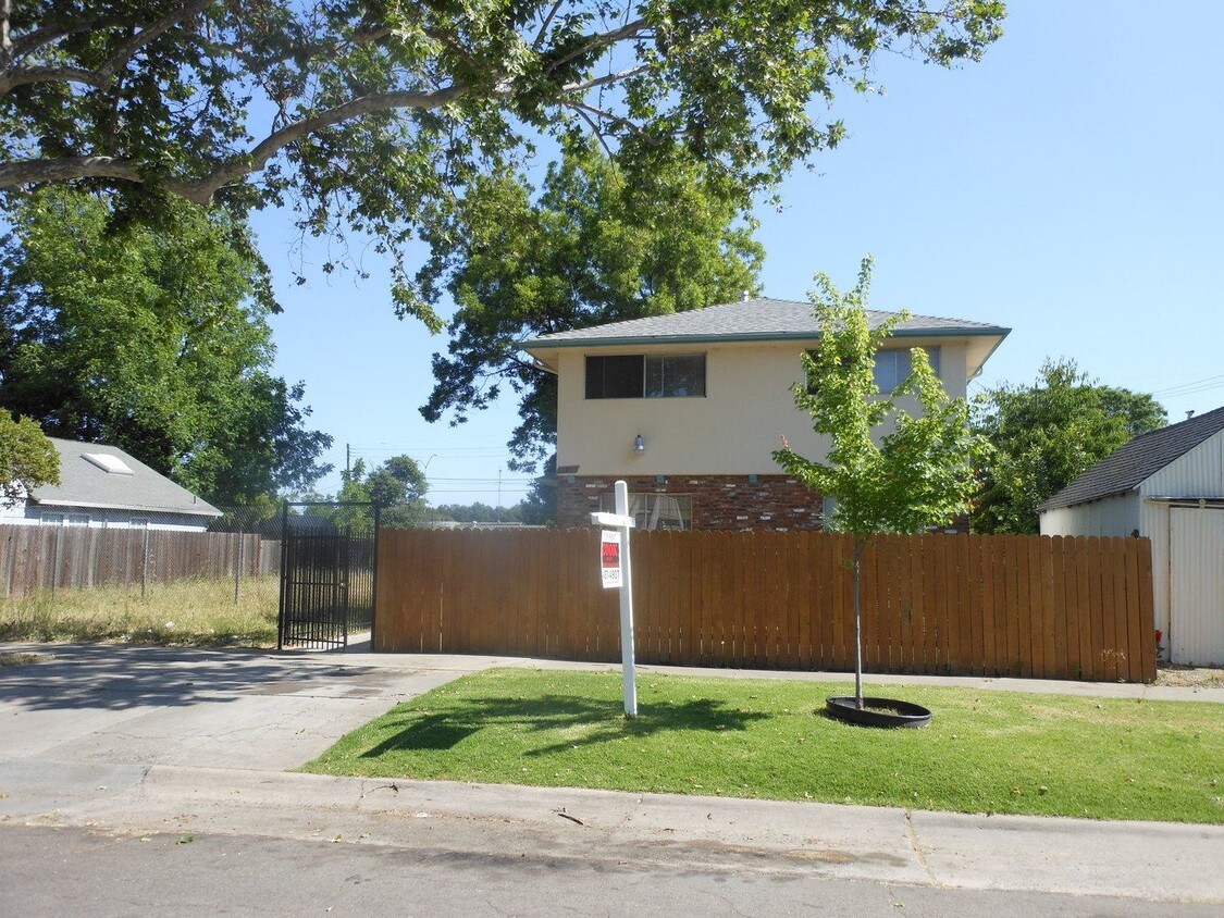 Primary Photo - 3333 V St