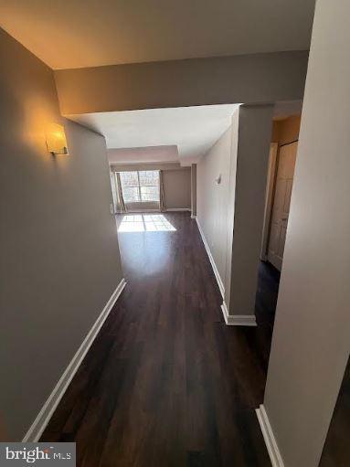 Building Photo - 7621 Tremayne Pl