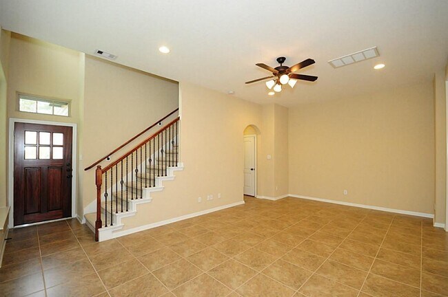 Foto del edificio - 9 Cheswood Manor Drive