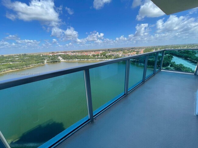 Foto del edificio - 2641 N Flamingo Rd