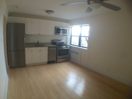 Building Photo - 1521 Brightwater Ave