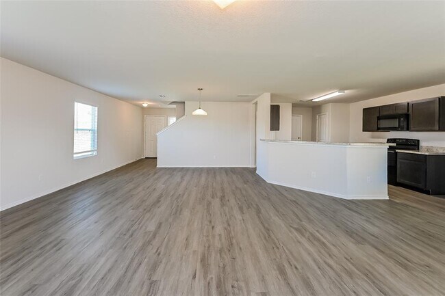 Foto del edificio - 8802 Doris Oaks Cir