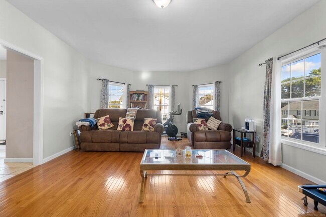 Foto del edificio - 39 Infield St