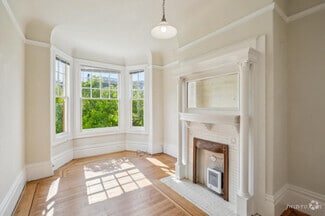 Building Photo - 1208 Cole St