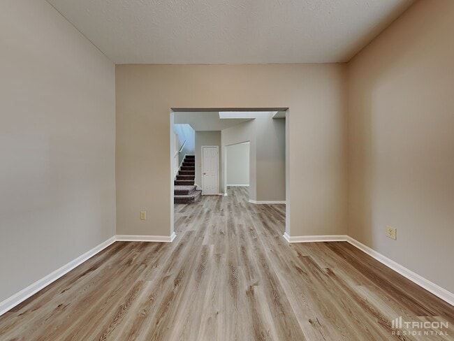 Building Photo - 2421 Ross Common Ct