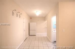 Building Photo - 1 br, 1 bath Apartment - 428 SW 9th St Apt 3