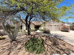 Building Photo - 2800 W Wagon Wheels Dr