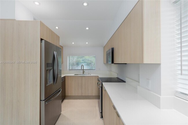 Foto del edificio - 1801 NE 173rd St