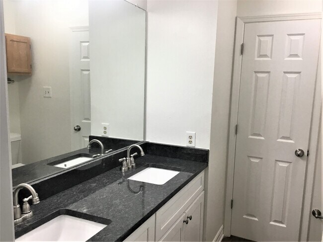 Building Photo - 9151 Autumn Harvest Dr