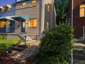 Building Photo - 4360 Dubois Pl SE