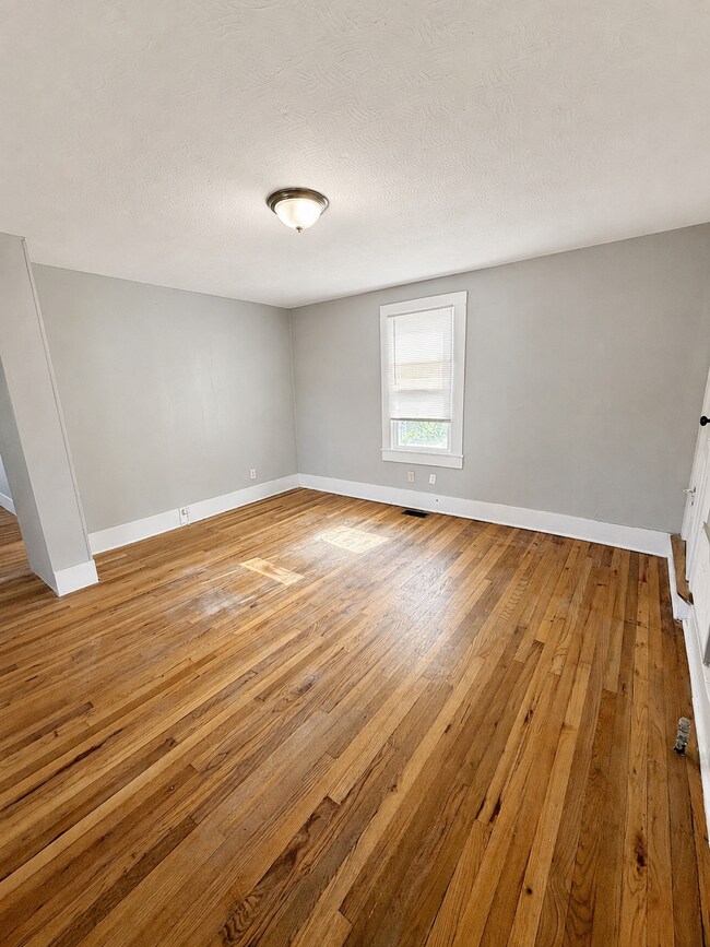 Foto del edificio - 1512 Bluegrass Ave