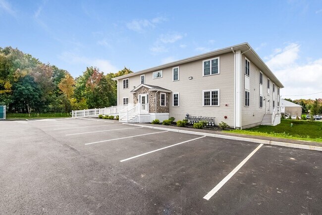 Foto del edificio - 351 Summer St