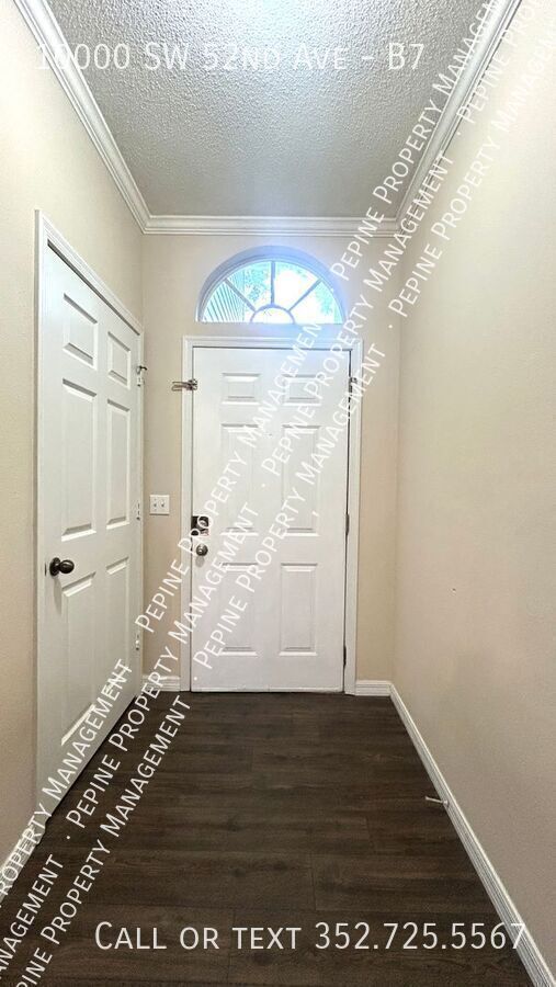 Foto del edificio - 10000 SW 52nd Ave