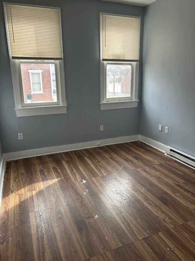 Foto del edificio - 831 Kirkwood St