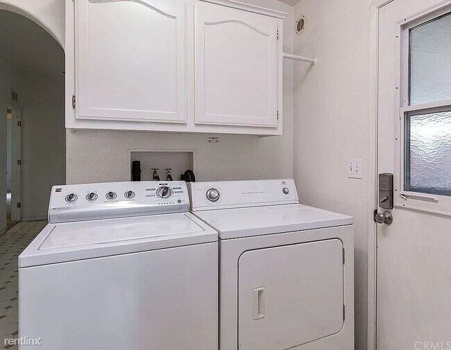 Building Photo - 2 br, 2 bath House - 12 Saddleback Rd