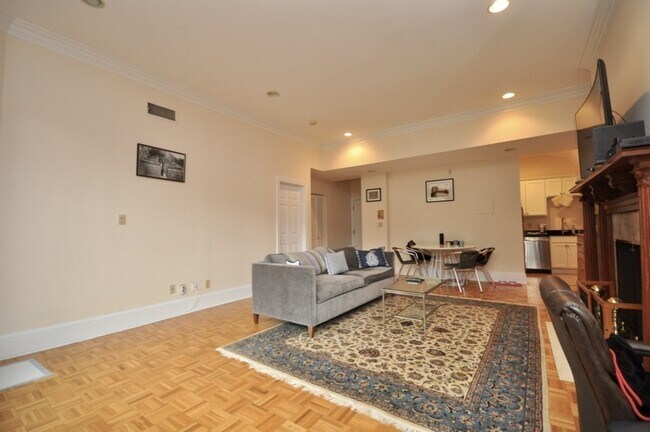 Foto del edificio - 280 Commonwealth Ave