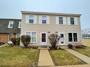 Building Photo - 1674 Shamrock Ct