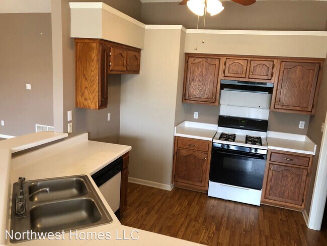 Building Photo - 4 br, 2 bath House - 101 Kiwi Cv