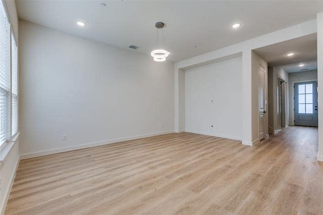 Building Photo - 928 Marian Dr