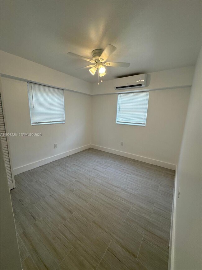 Foto del edificio - 649 SW 7th St