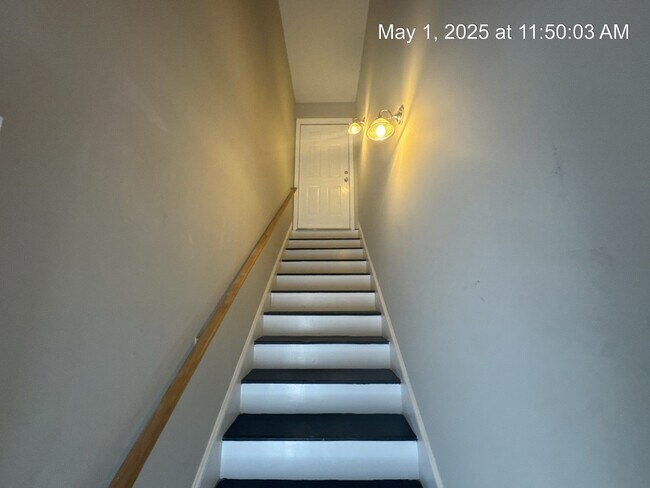 Foto del edificio - 1113 Juniper Dr