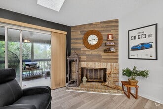 Building Photo - 8291 SE Croft Cir