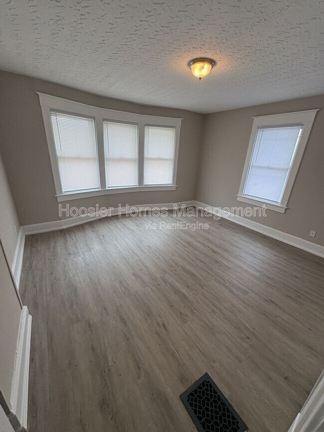 Foto del edificio - 1018 N Tuxedo St