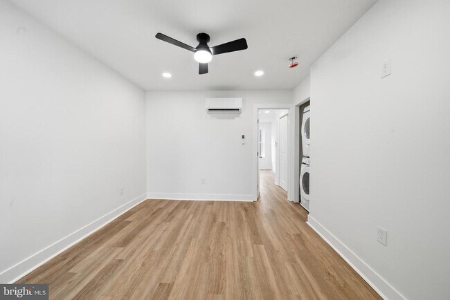 Foto del edificio - 2109 Tasker St
