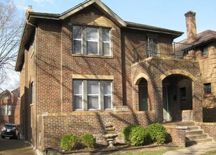 Building Photo - 7359 Amherst Ave