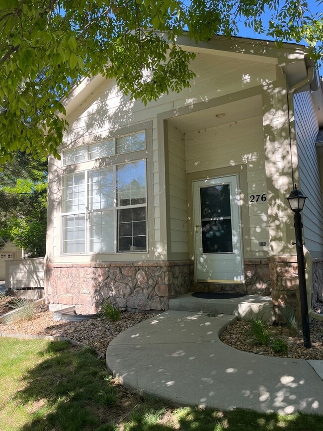 Building Photo - Beautiful 2B Condo in Lafayette's Autumn R...