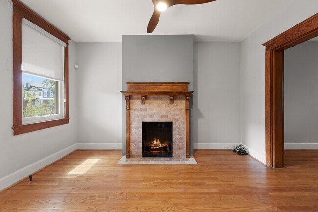 Foto del edificio - 445 Newton Pl NW