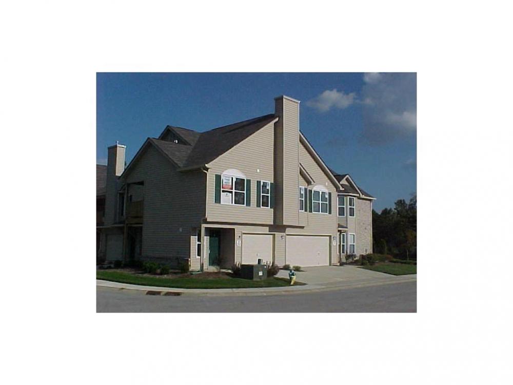 Primary Photo - 9485 Meadow Woods Ln