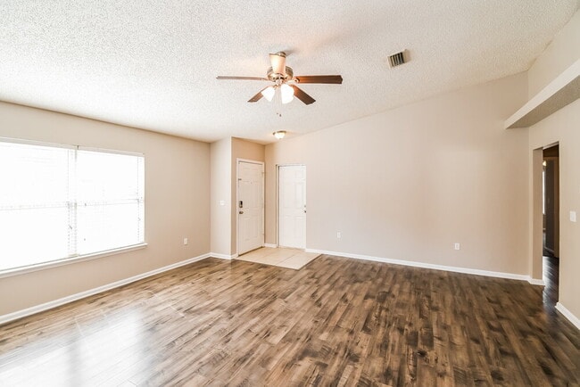 Building Photo - 7774 Mordecai Ct