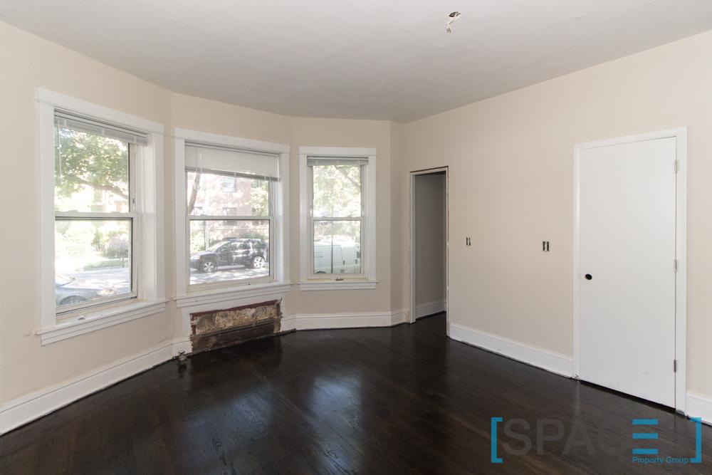 Foto principal - 855 W Grace St