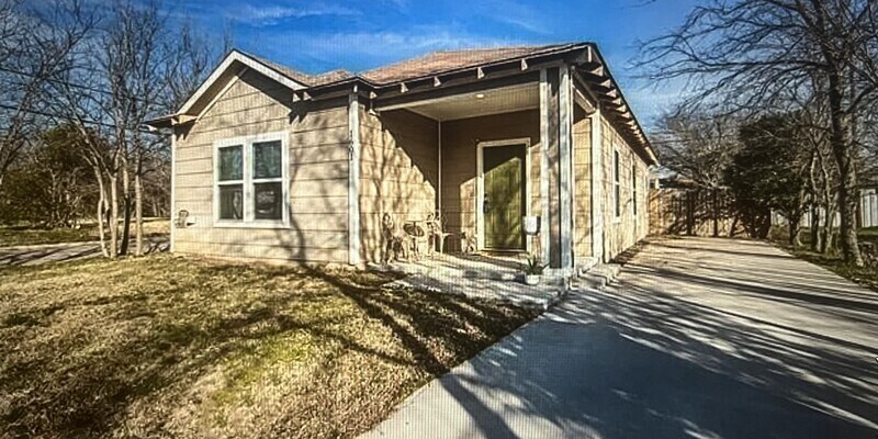Primary Photo - Single Family Fort Worth