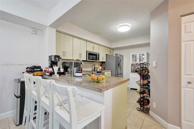 Foto del edificio - 10125 W Sunrise Blvd