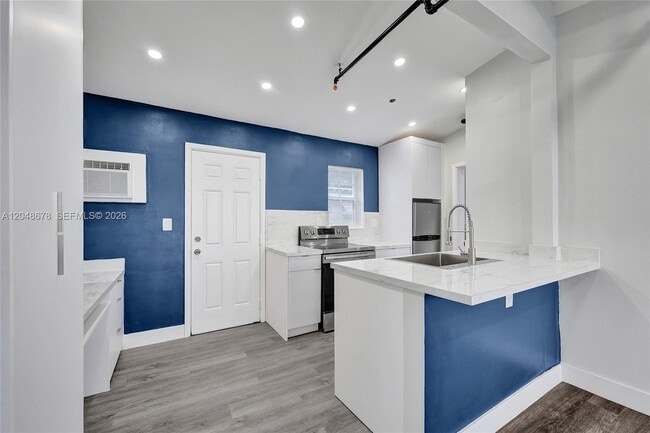 Foto del edificio - 1085 NE 126th St