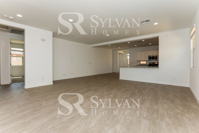 Foto del edificio - Spacious 4BR Home for You!