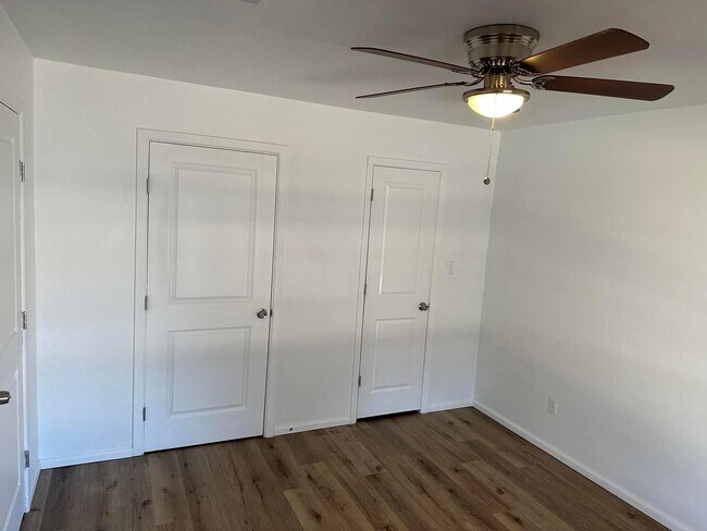 Building Photo - 313 Hunt Dr